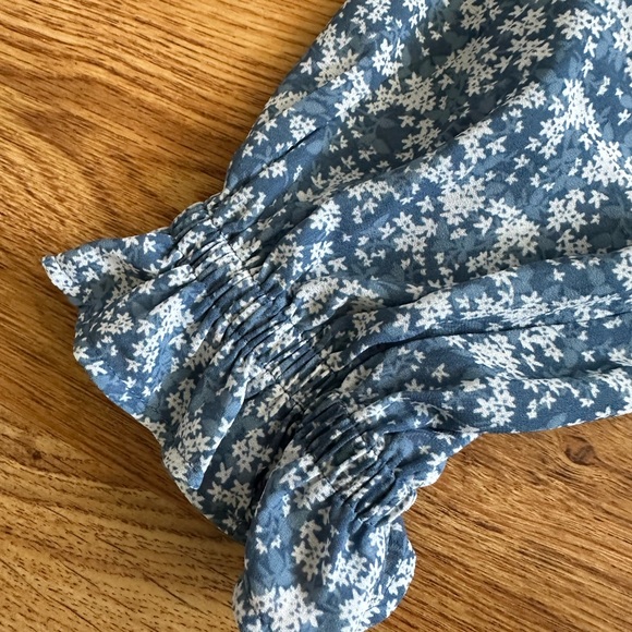 NWT LOFT Blue White Floral Blouse S - Picture 10 of 11